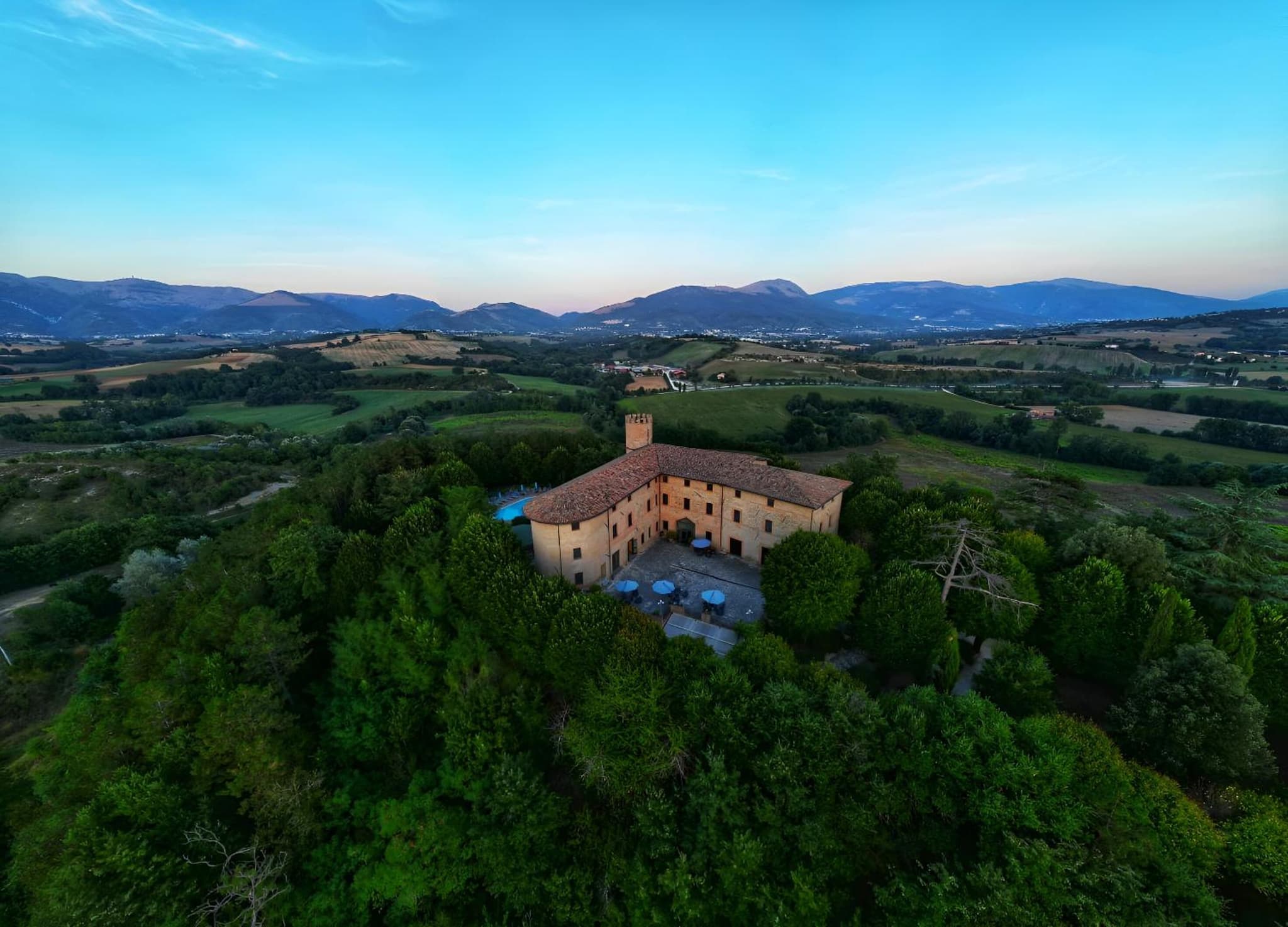 Castello di Baccaresca, wedding venue in Gubbio, Italy
