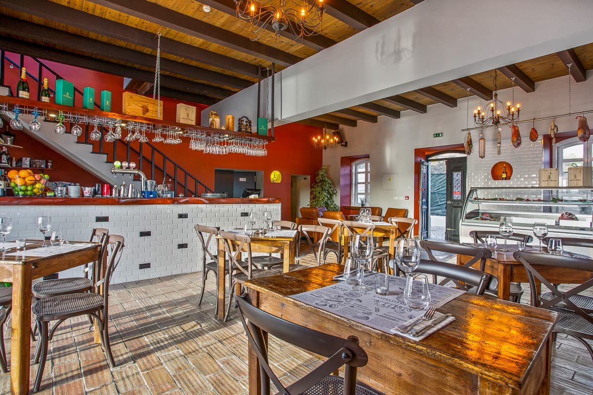 Castello di Norcia - Ristorante Italiano Pizzeria — destination wedding venue in 8200-371 Albufeira, Portugal