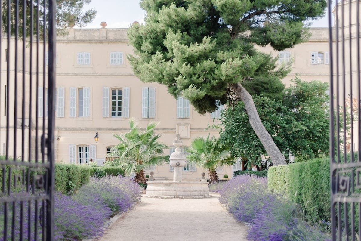 Castle Sénéguier - wedding in Provence: destination wedding venue in 13680 Lançon-Provence, France