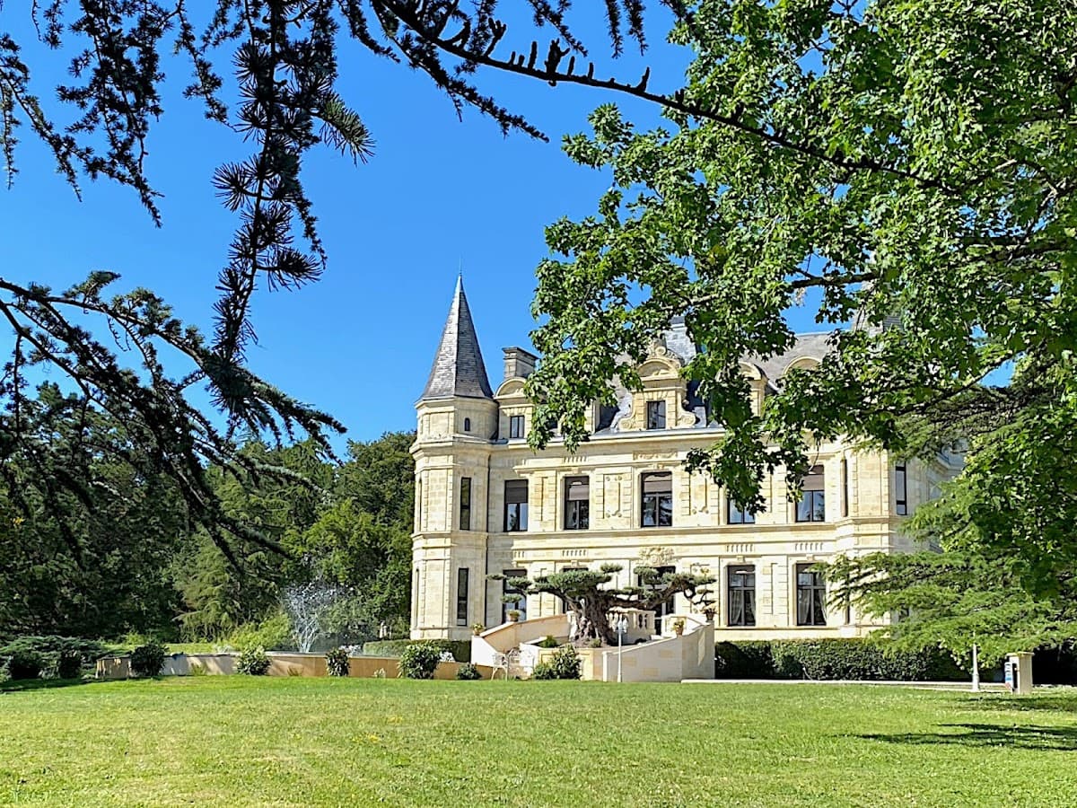 Château Camiac: destination wedding venue in 33420 Camiac-et-Saint-Denis, France
