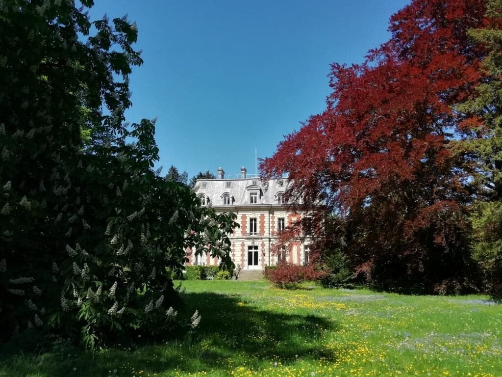 Château de Châtenay-en-France — destination wedding venue in 95190 Châtenay-en-France, France