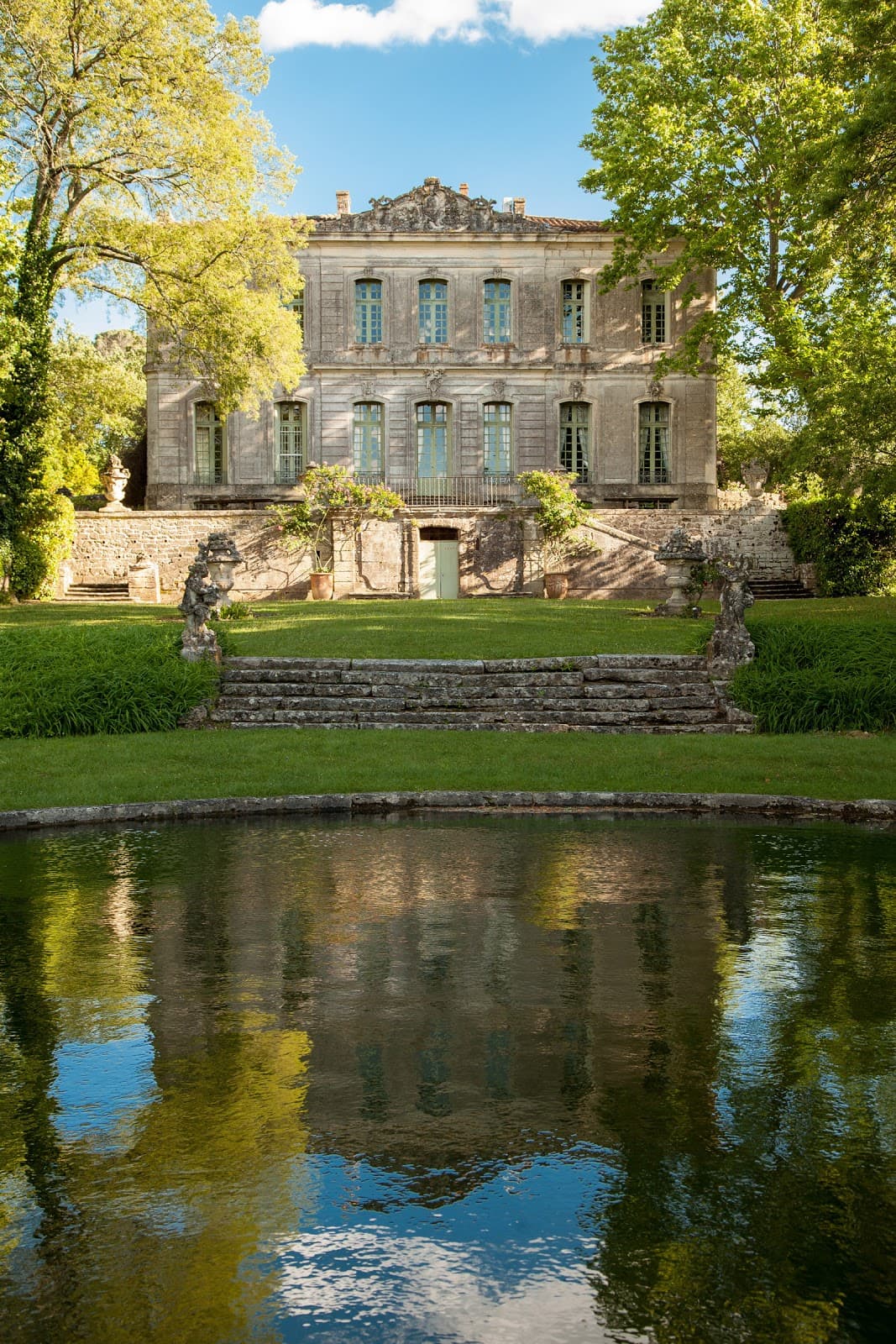 Château de l'Engarran: destination wedding venue in 34880 Lavérune, France
