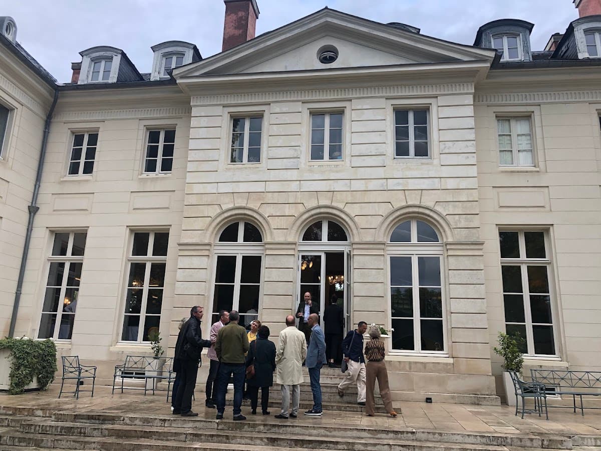 Château De La Chesnaie — destination wedding venue in 95600 Eaubonne, France
