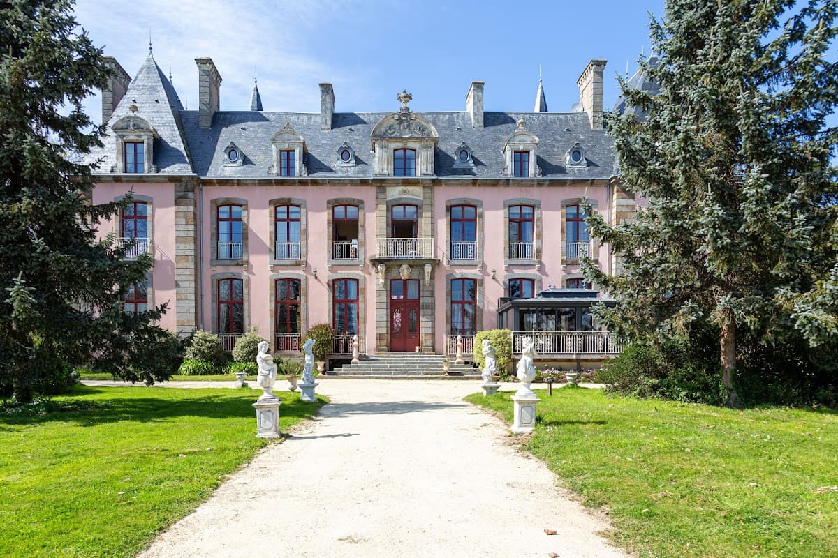 Château du Colombier: destination wedding venue in 35400 Saint-Malo, France