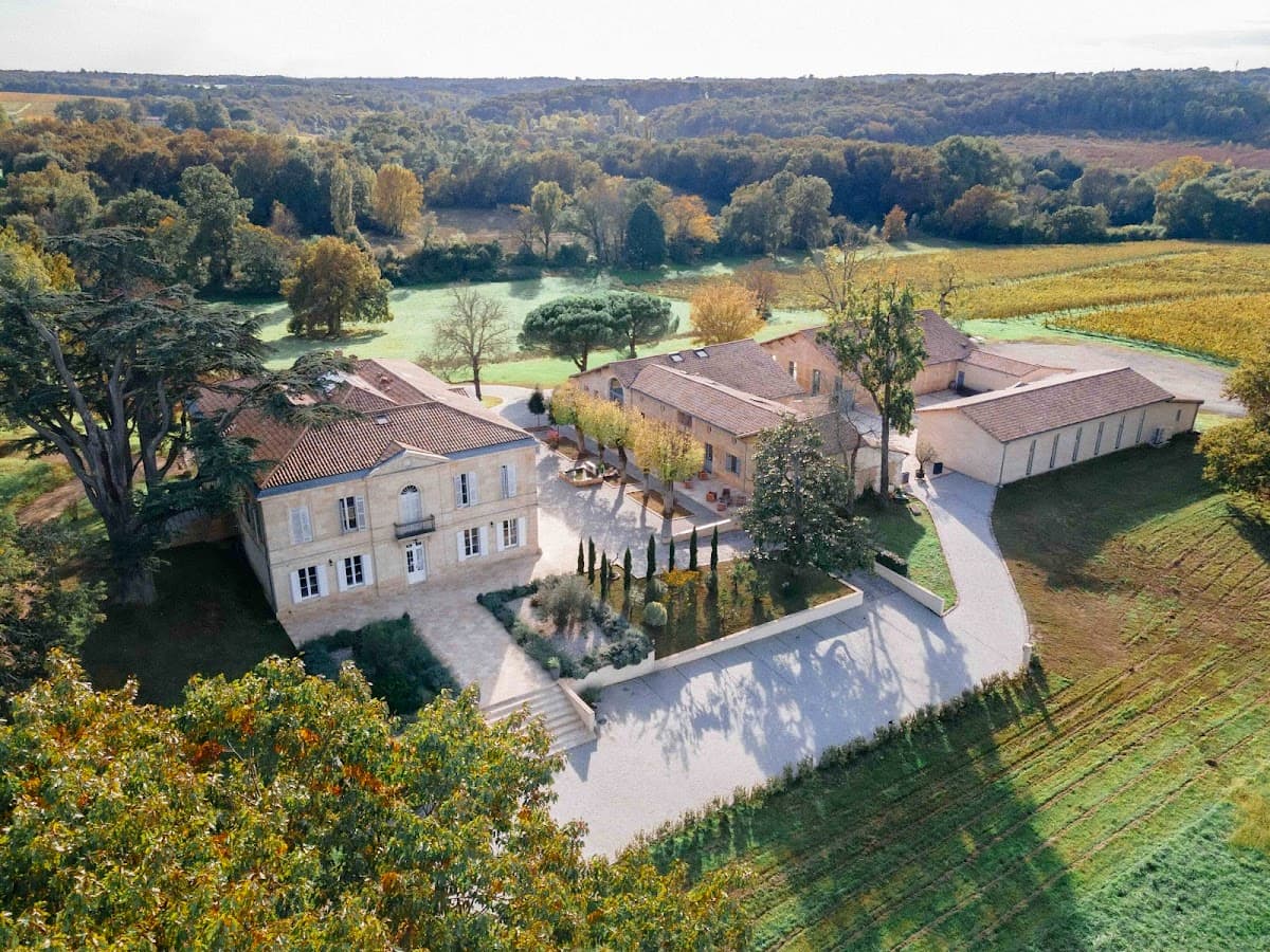 Château ERIGOYE: destination wedding venue in 33750 Beychac-et-Caillau, France