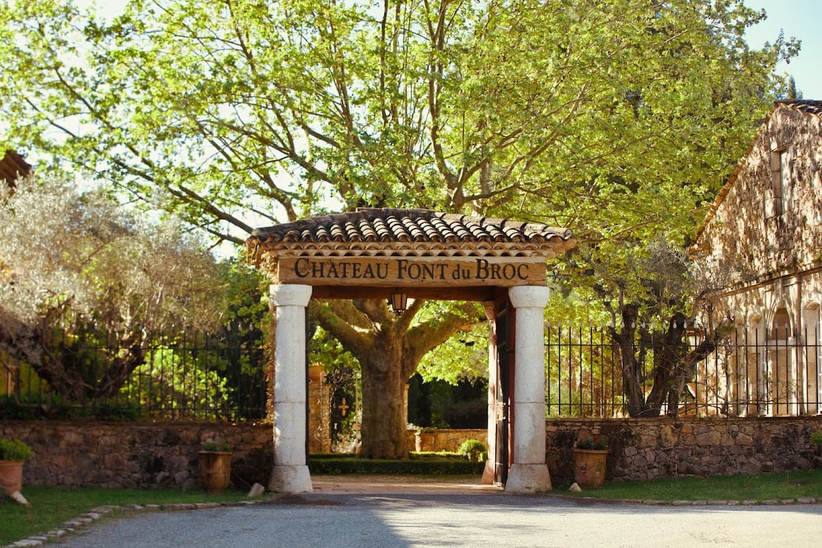 Château Font du Broc — destination wedding venue in 83460 Les Arcs, France