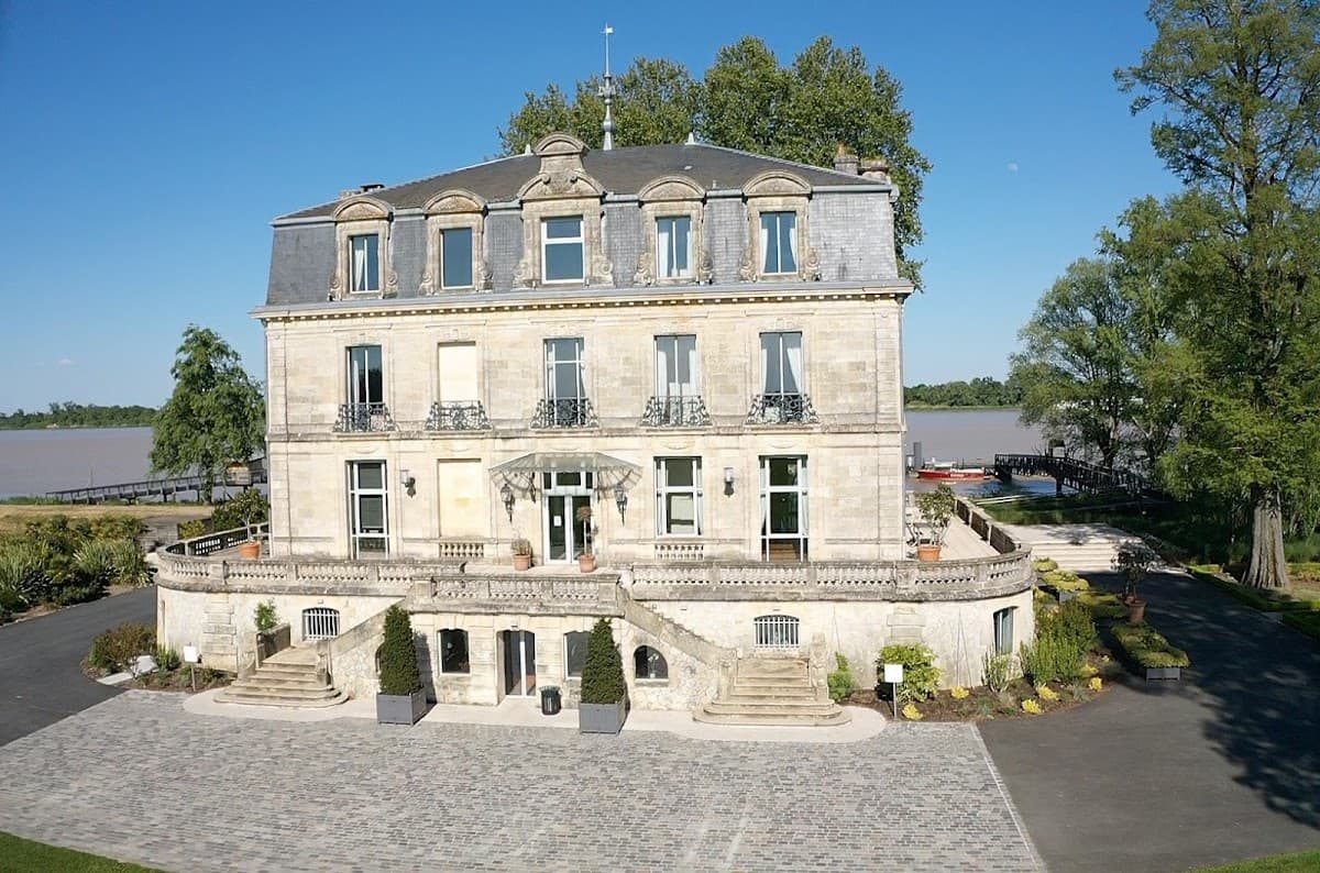 Château Grattequina: destination wedding venue in 33290 Blanquefort, France