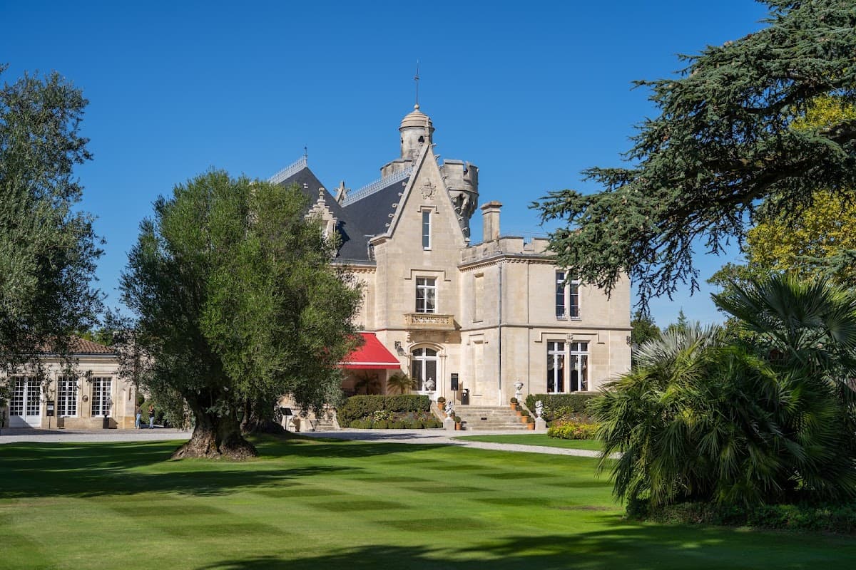 Château Pape Clément: destination wedding venue in 33600 Pessac, France