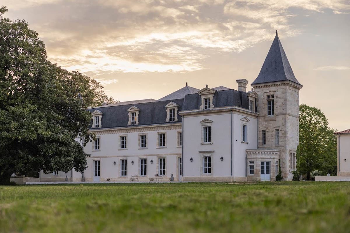 Château Sénéjac: destination wedding venue in 33290 Le Pian-Médoc, France