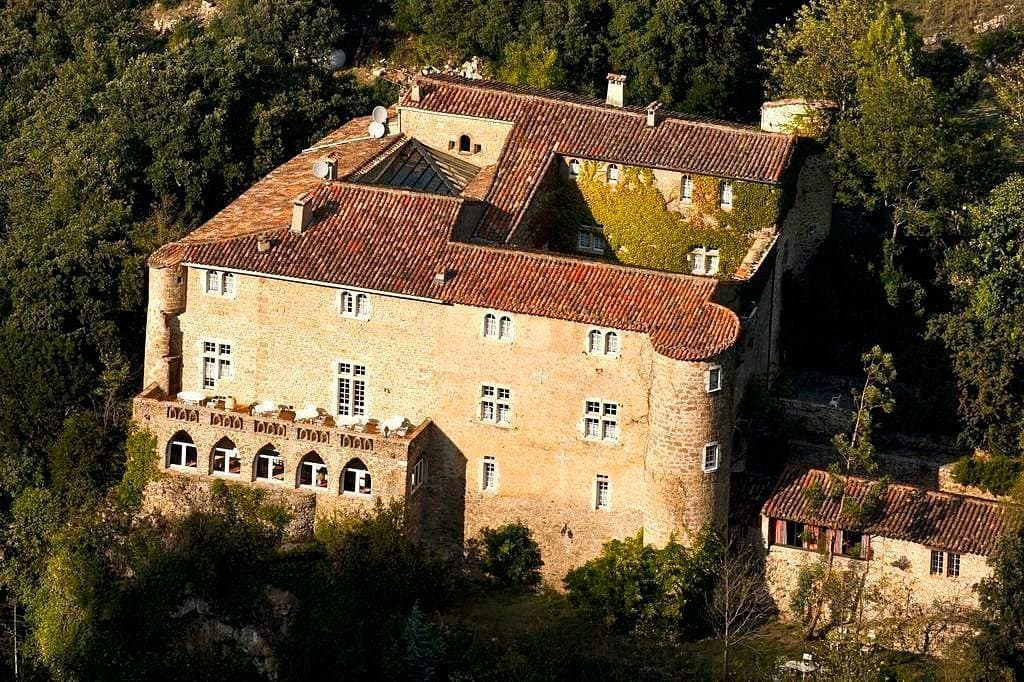 Châteauzen - Château Of Madières: destination wedding venue in 30120 Rogues, France