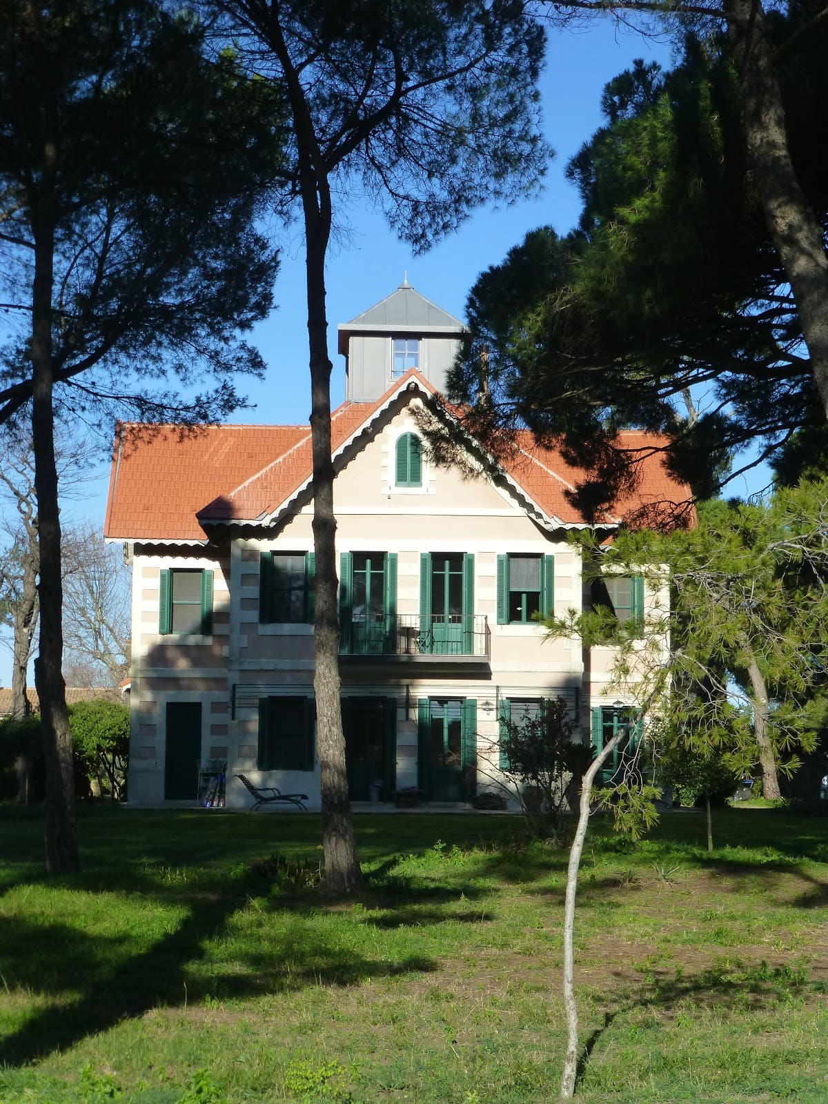 Chambre d’hôtes La Maison du Mole — destination wedding venue in 30220 Aigues-Mortes, France