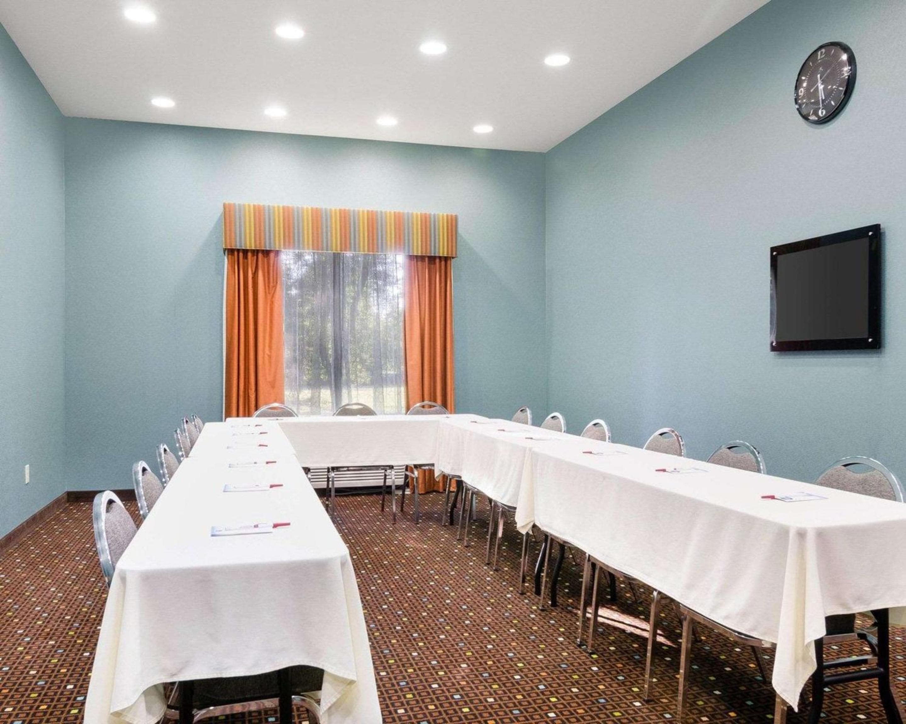 Comfort Suites Topeka Northwest, wedding venue in Topeka, United States