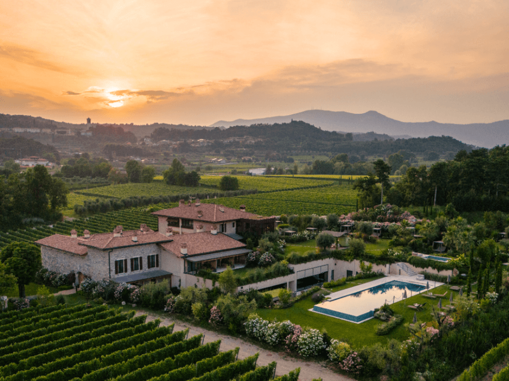 Conti Thun Wine Resort: destination wedding venue in 25080 Raffa BS, Italy