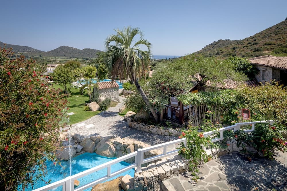 Cruccuris Resort Adults Only, wedding venue in Villasimius, Italy