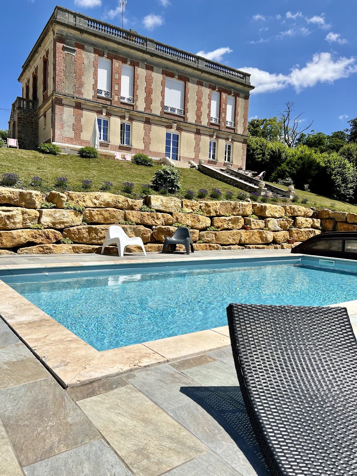 Demeure De La Garenne: destination wedding venue in 51210 Montmirail, France