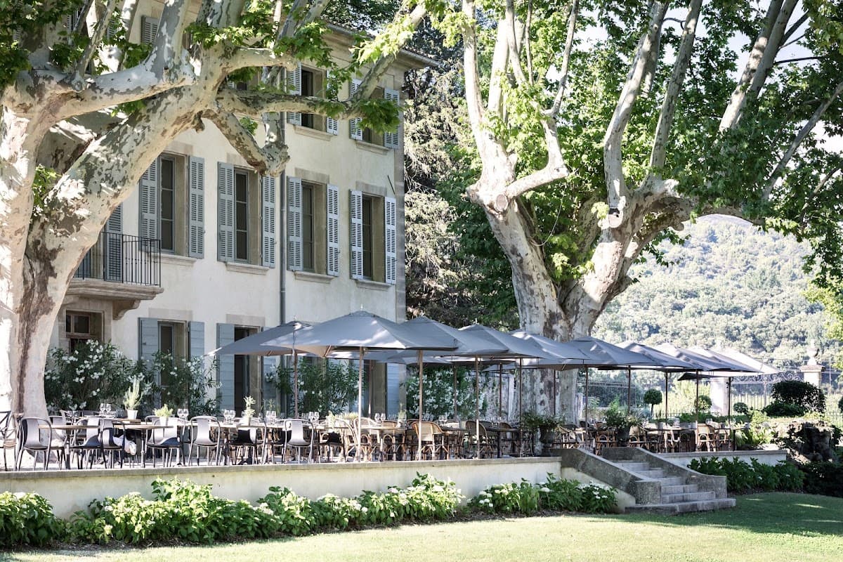 Domaine de Fontenille: destination wedding venue in 84360 Lauris, France