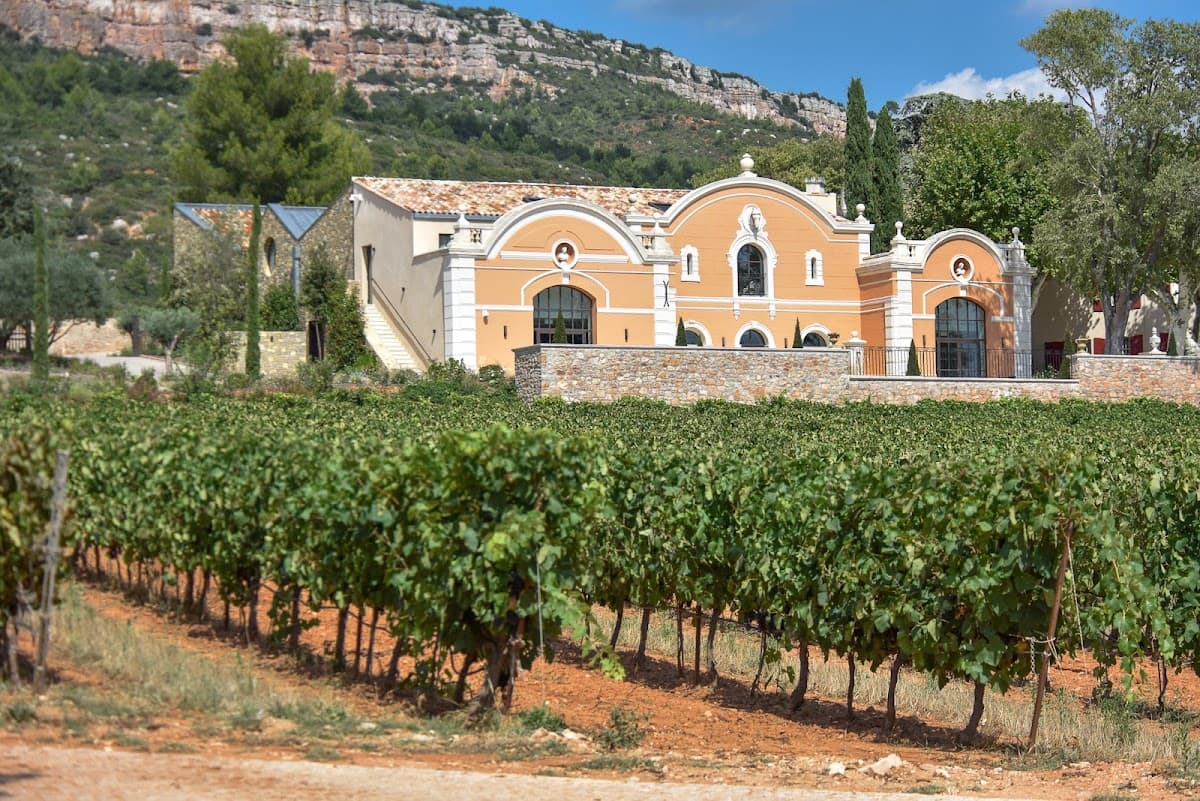 Domaine de la Galinière — destination wedding venue in 13790 Châteauneuf-le-Rouge, France