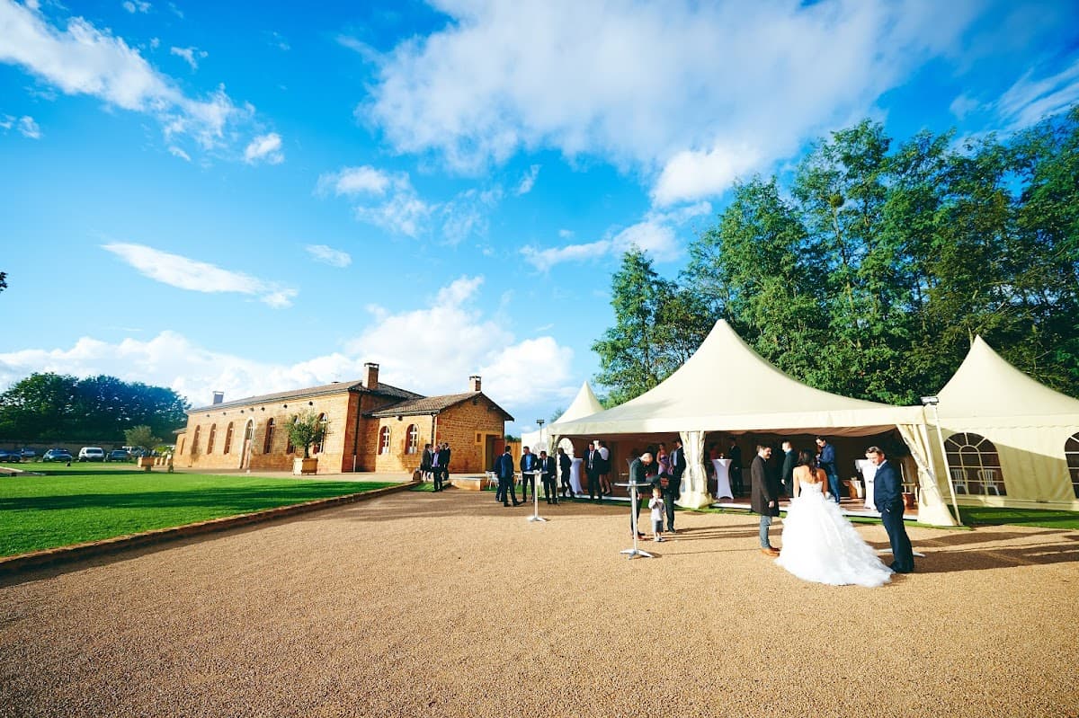 Domaine du Clos des Liesses: destination wedding venue in 69380 Alix, France
