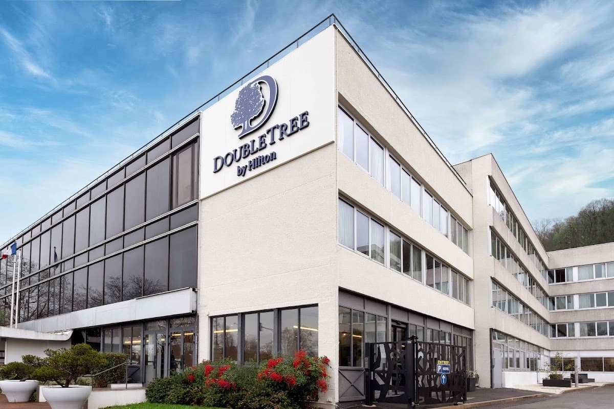 DoubleTree by Hilton Paris Bougival: destination wedding venue in 78380 Bougival, France