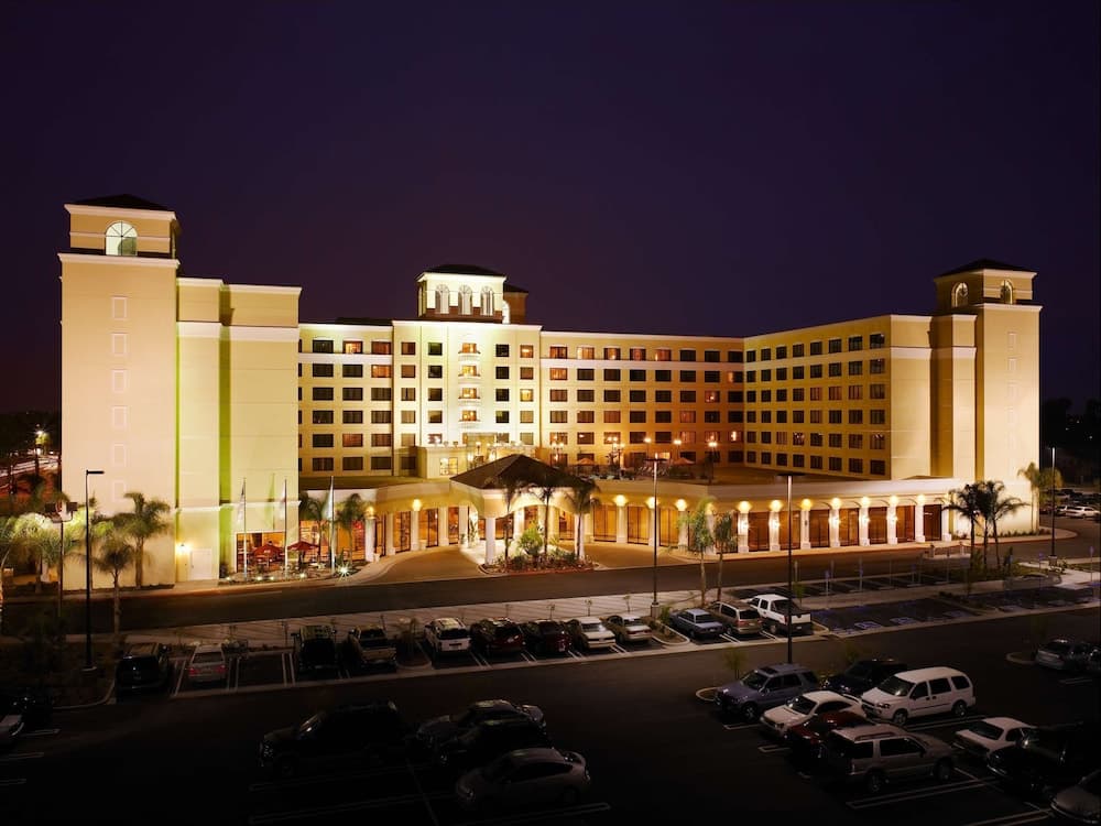 DoubleTree Suites by Hilton Anaheim Rsrt - Conv Cntr, wedding venue in Anaheim, United States