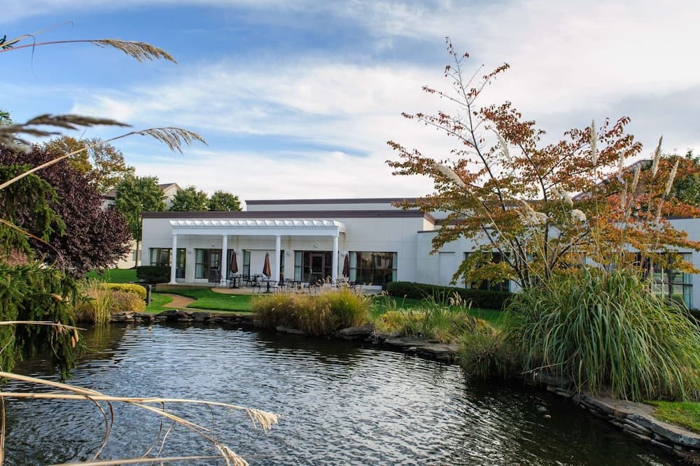 DoubleTree Suites by Hilton Hotel Mt. Laurel, wedding venue in Mount Laurel Township, United States