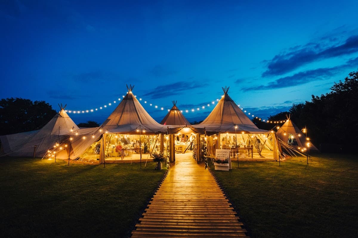 Dovecote Events (Barn & Tipi Venue): destination wedding venue in Banbury OX17 3NP, UK