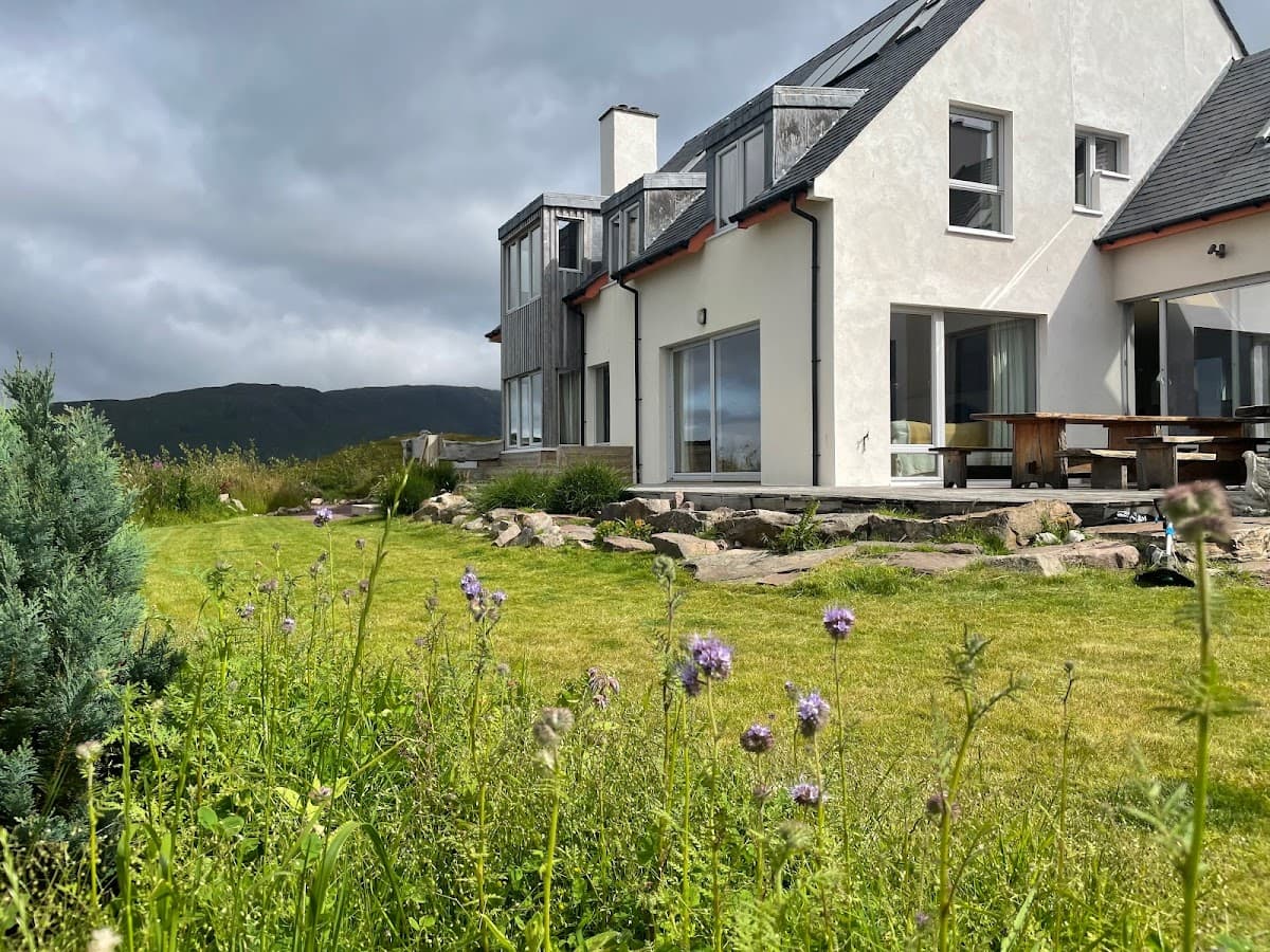 Eagle Rock Applecross Luxury Eco Lodge Sleeps 14: destination wedding venue in Milton IV54 8LS, UK