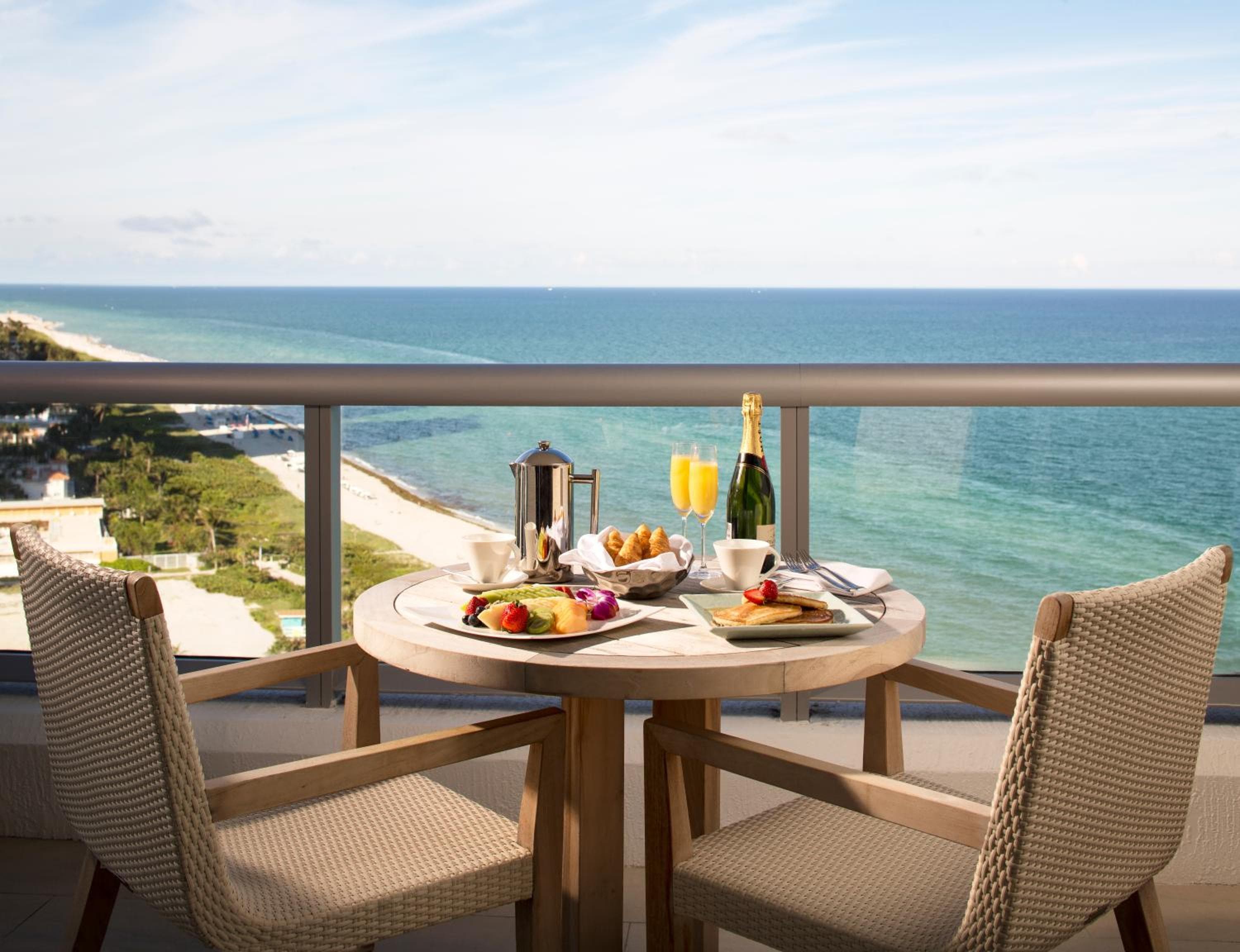 Eden Roc Miami Beach, wedding venue in Miami Beach, United States