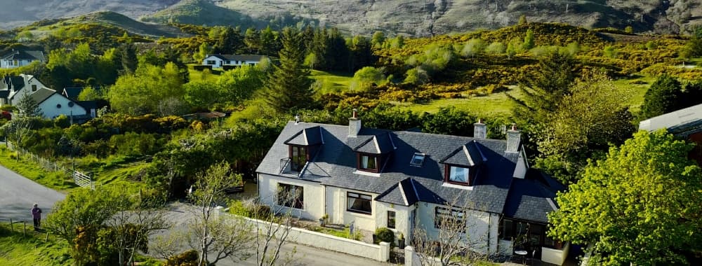 Eilean A Cheo Guest House: destination wedding venue in Dornie IV40 8DY, UK