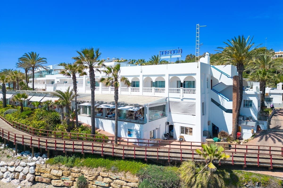 El Oceano Beach Hotel & Restaurant — destination wedding venue in Málaga, Spain