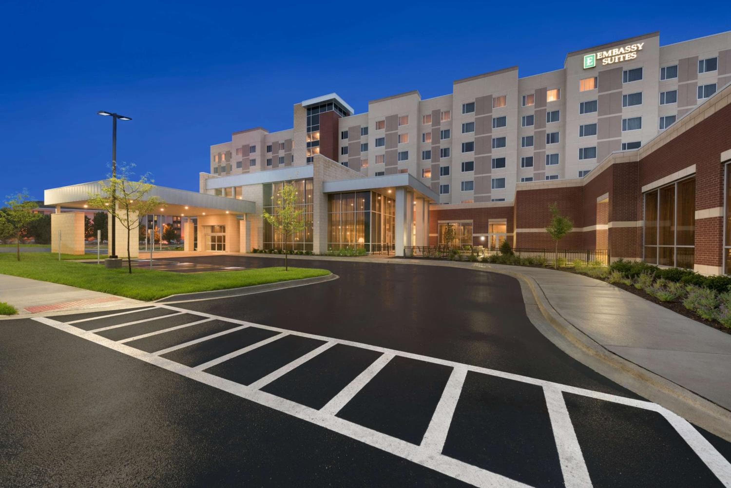 Embassy Suites by Hilton Chicago Naperville, wedding venue in Naperville, United States