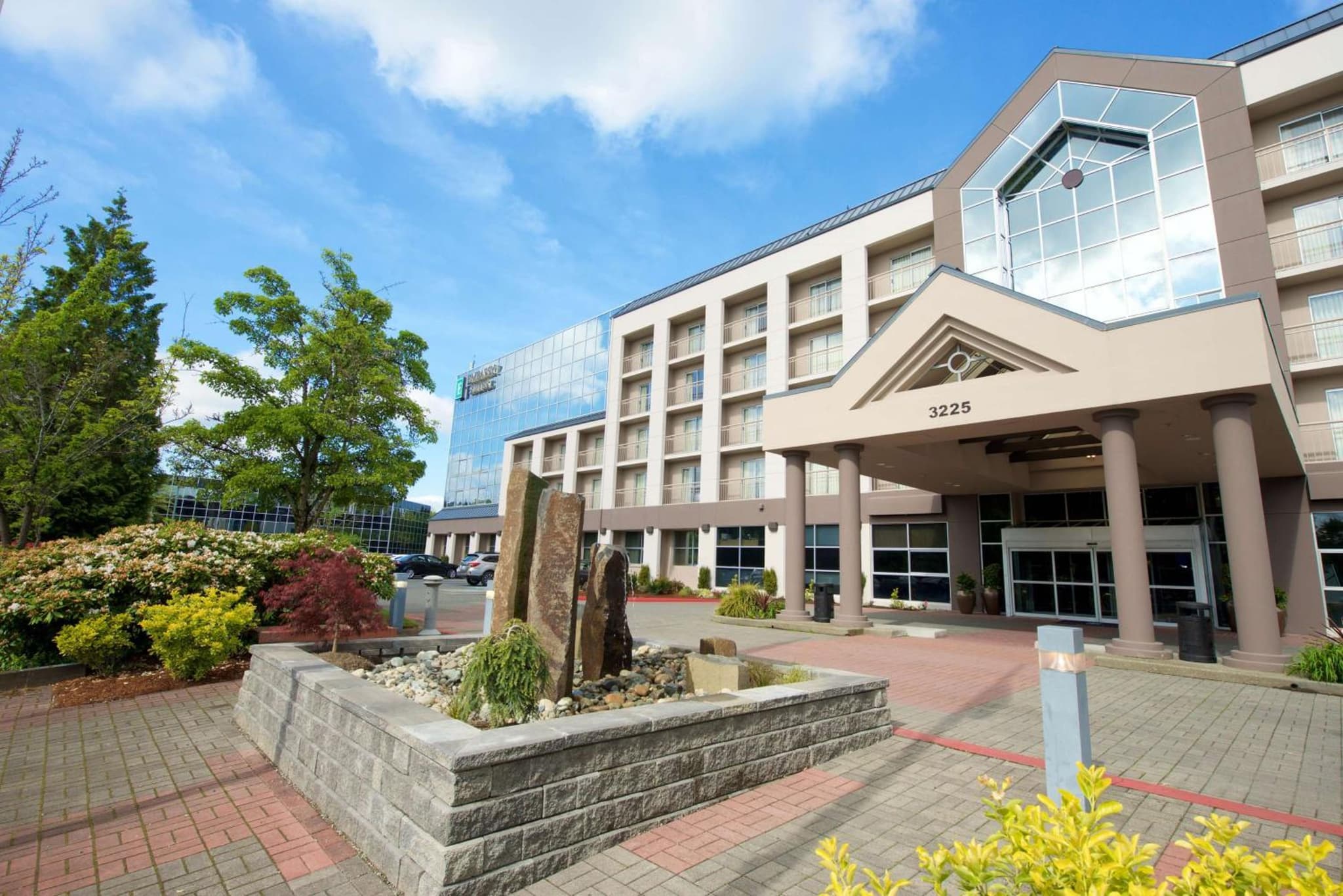 Embassy Suites by Hilton Seattle Bellevue, wedding venue in Bellevue, United States