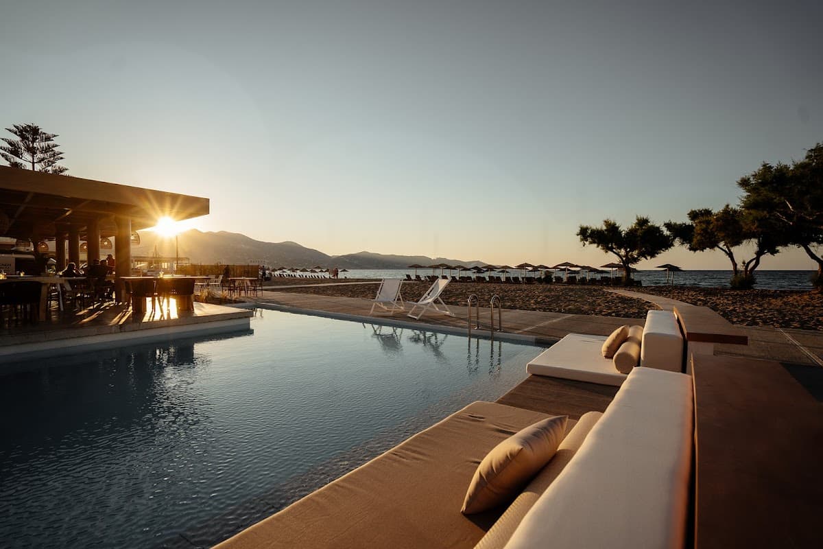 Enorme Teatro Beach Resort: destination wedding venue in Gazi 714 14, Greece