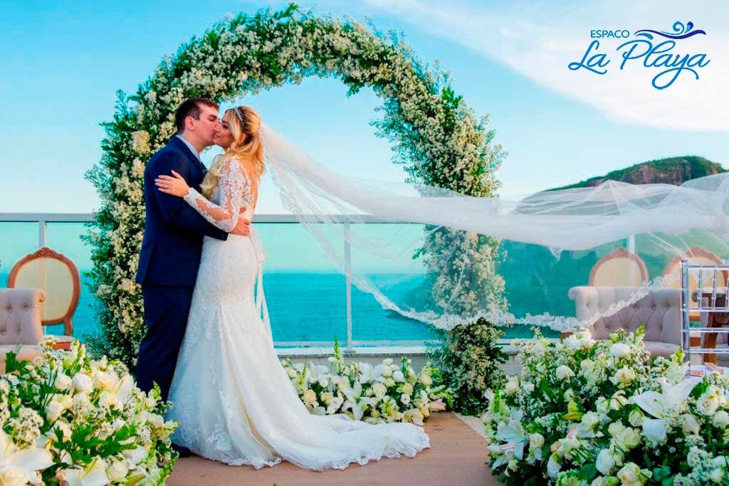 Espaço La Playa - Casamento na Praia, em frente ao mar - Casa de Festas RJ — destination wedding venue in 22795-030, Brazil