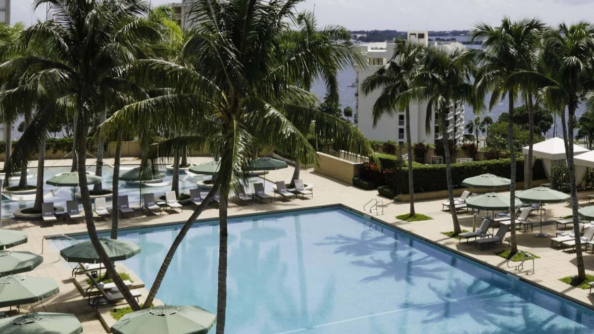 Four Seasons Hotel Miami: destination wedding venue in FL 33131, USA