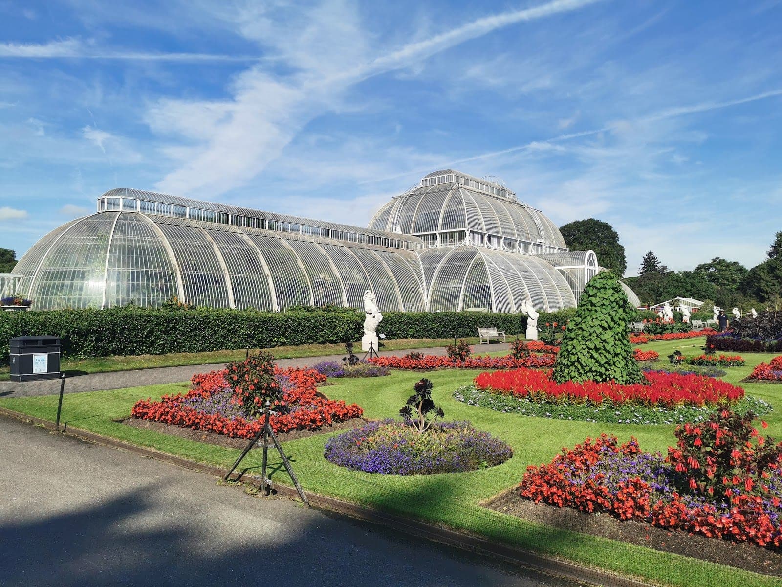 The white glasshouse of the Nash Conservatory in the gardens at Kew