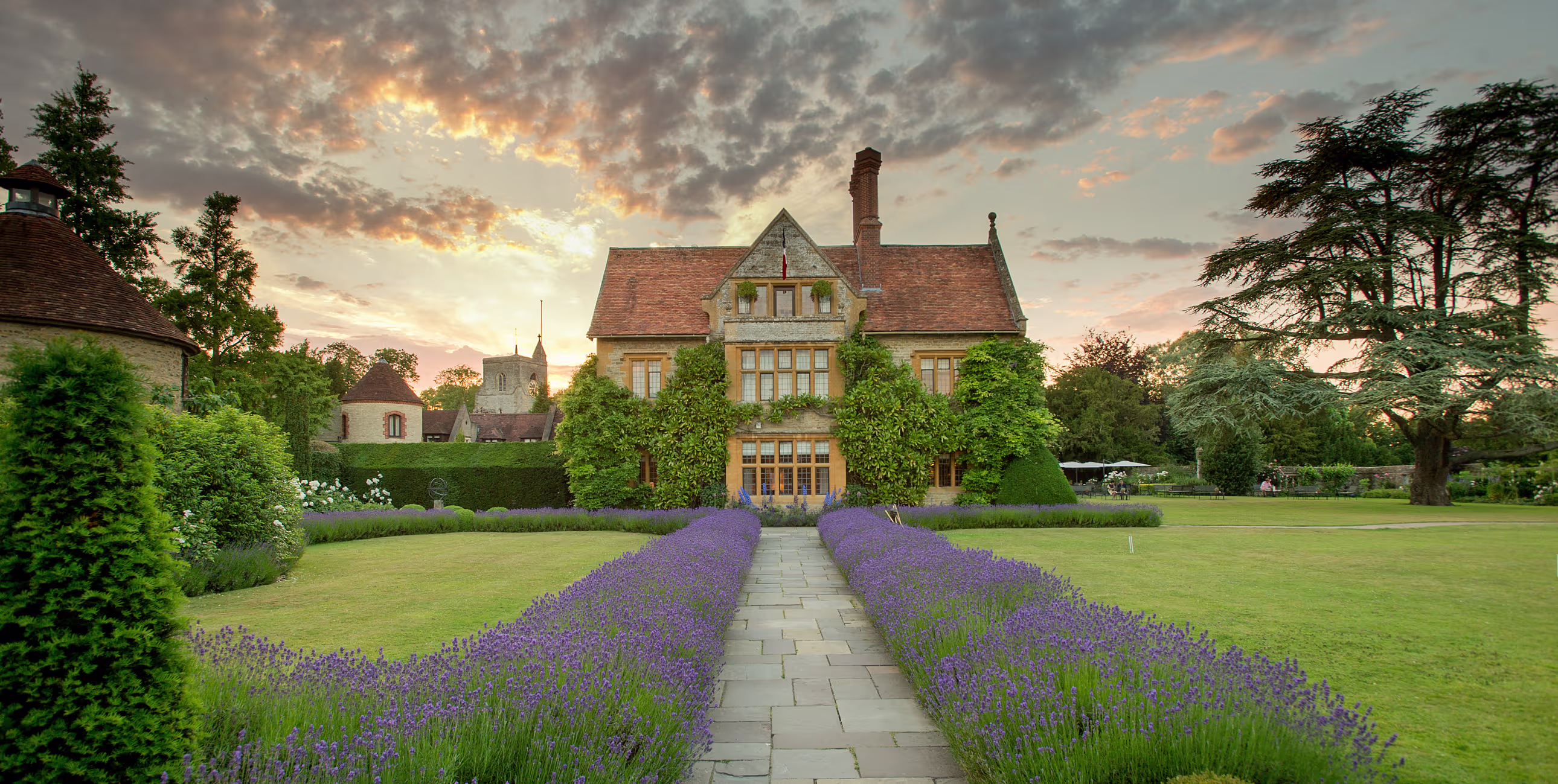 Le Manoir aux Quat’Saisons, A Belmond Hotel, Oxfordshire — destination wedding venue in Oxford OX44 7PD, UK