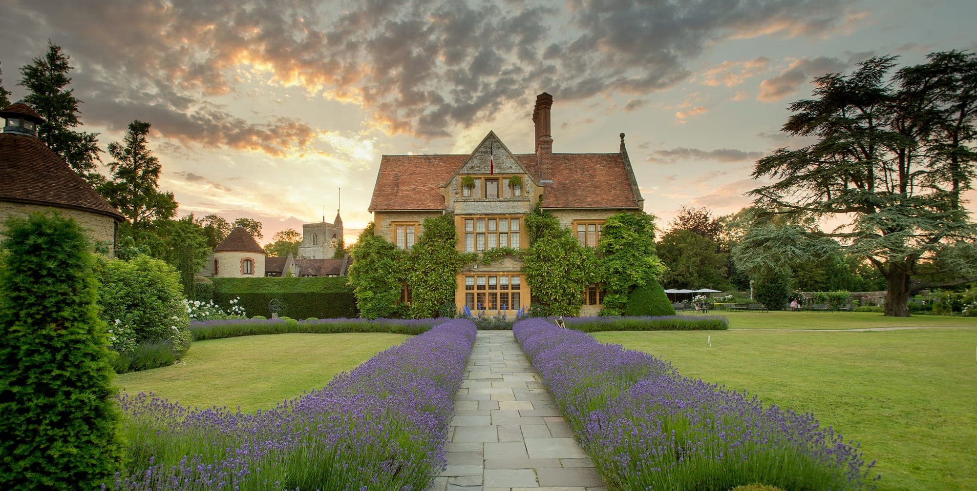 Le Manoir aux Quat’Saisons, A Belmond Hotel, Oxfordshire: destination wedding venue in Oxford OX44 7PD, UK