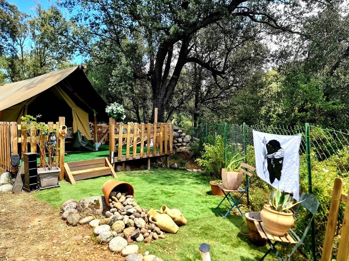 Gites o fil de l'eau, chambres d'hôtes, Hôtel, location d'appartements, avec piscine et spa — destination wedding venue in 20236 Omessa, France