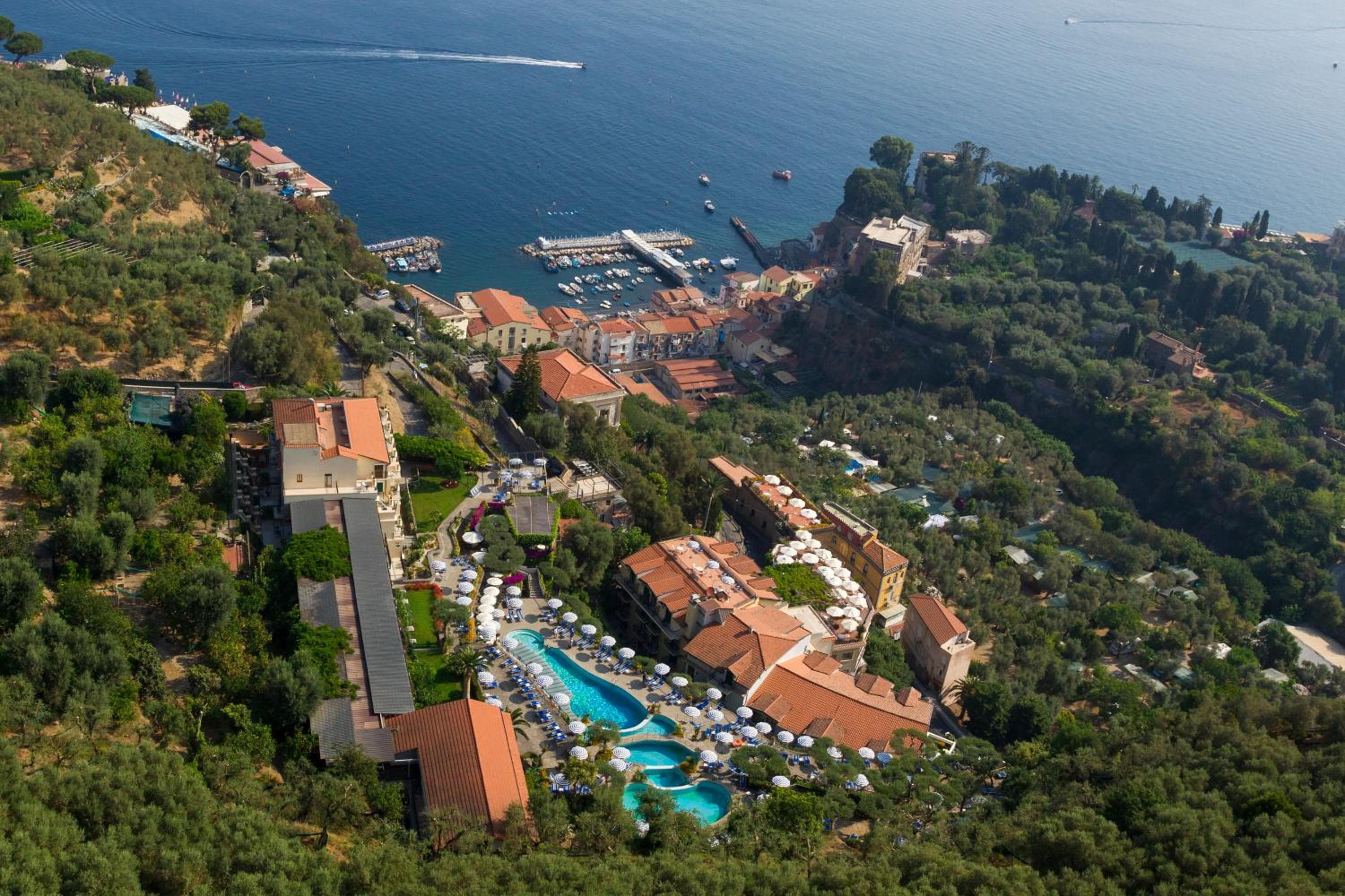 Grand Hotel Capodimonte, wedding venue in 80067 Sorrento NA, Italy