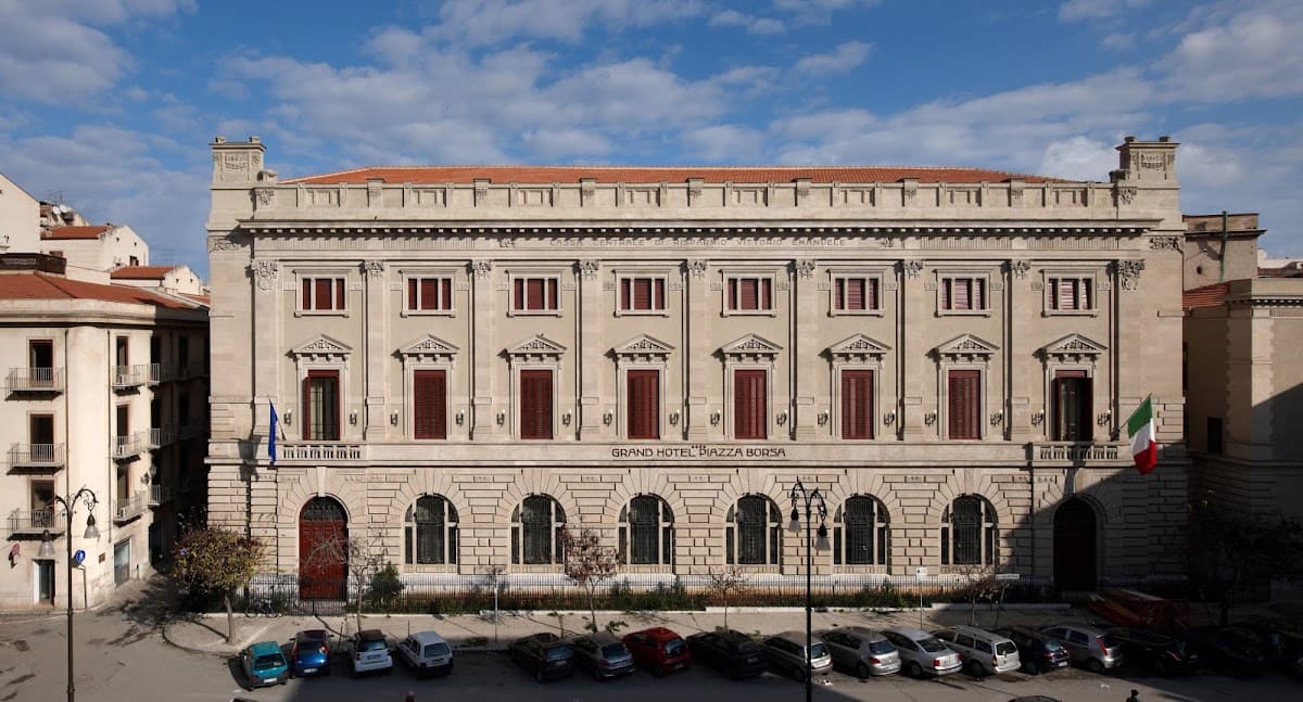 Grand Hotel Piazza Borsa: destination wedding venue in 90133 Palermo PA, Italy