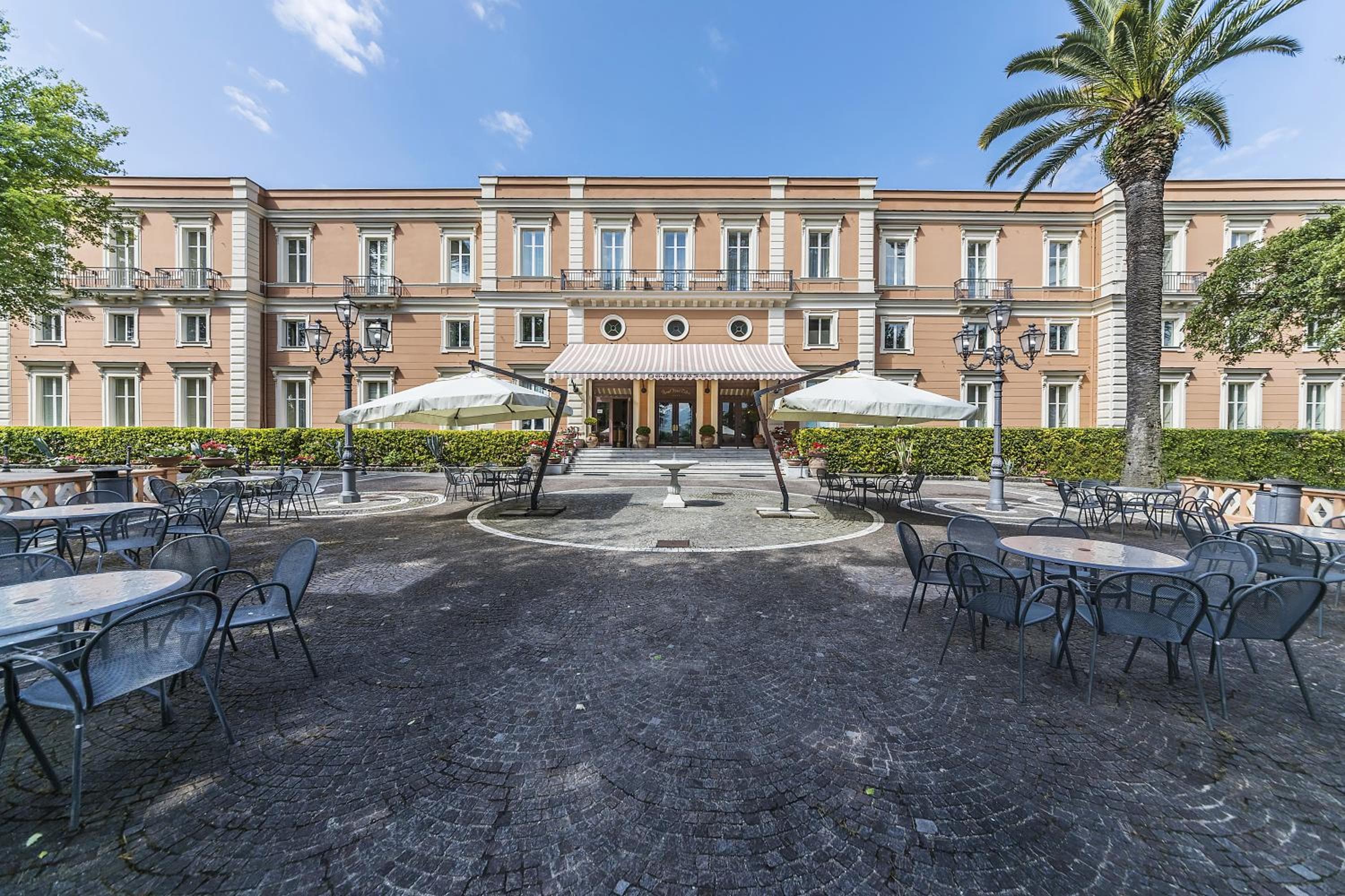 Grand Hotel Telese, wedding venue in 09:00 - 17:00Telese, Italy