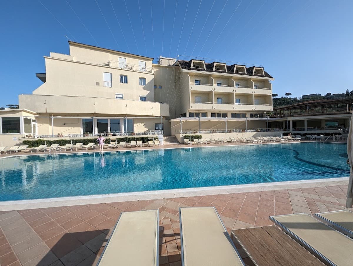 Grand Hotel Vesuvio — destination wedding venue in 80067 Sorrento NA, Italy