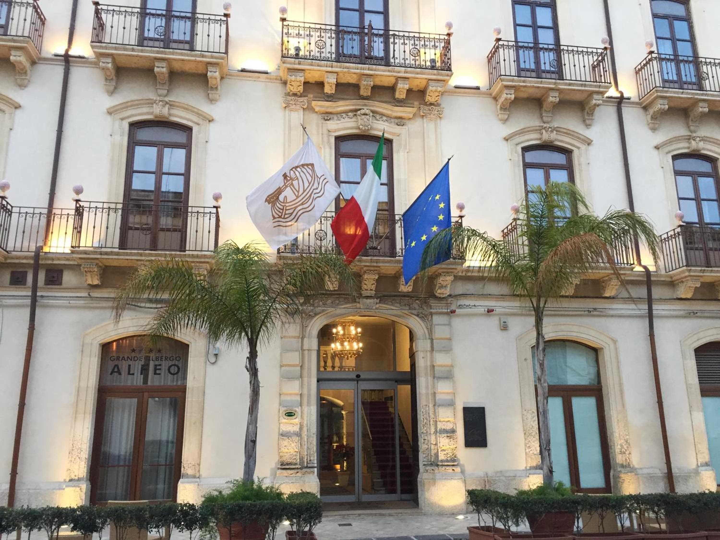 Grande Albergo Alfeo, wedding venue in Siracusa, Italy