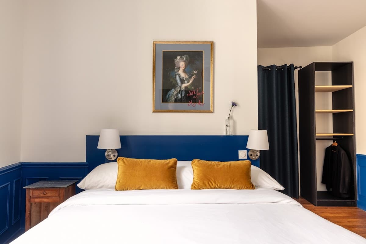 Hôtel d'Angleterre: destination wedding venue in 78000 Versailles, France