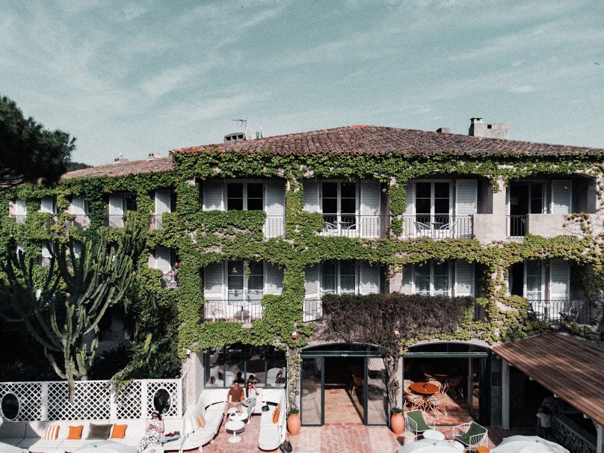 Hôtel des Lices Saint-Tropez: destination wedding venue in 83990 Saint-Tropez, France