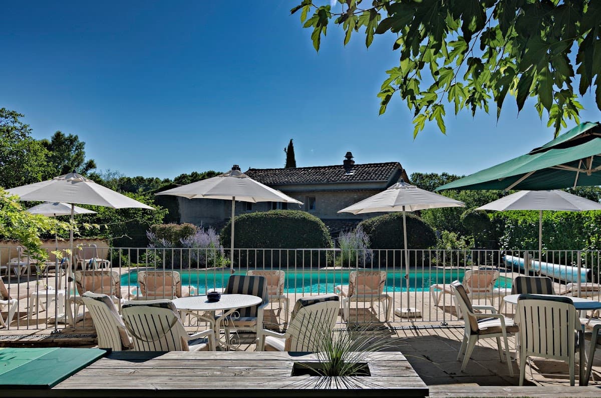 Hôtel Le Mas du Pont Roman — destination wedding venue in 04300 Mane, France