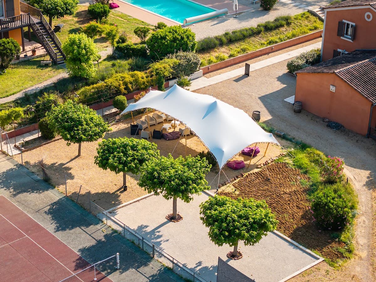 Hôtel Les Ambres — destination wedding venue in 84220 Roussillon, France