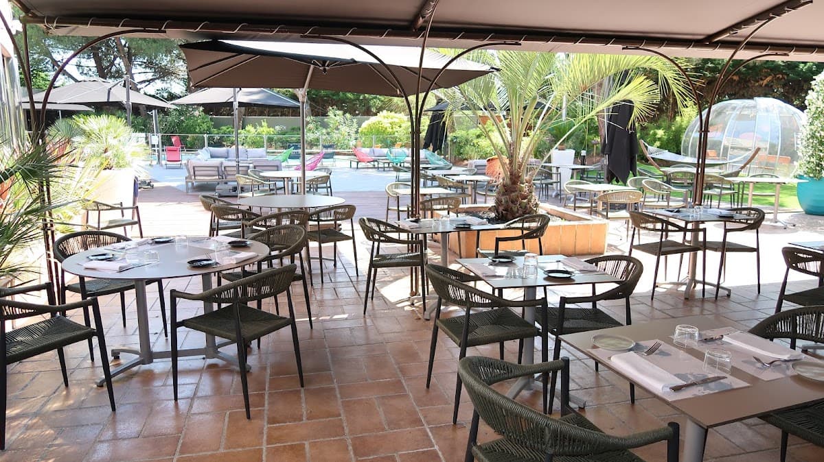 Hôtel Mercure Bordeaux Aeroport — destination wedding venue in 33700 Mérignac, France