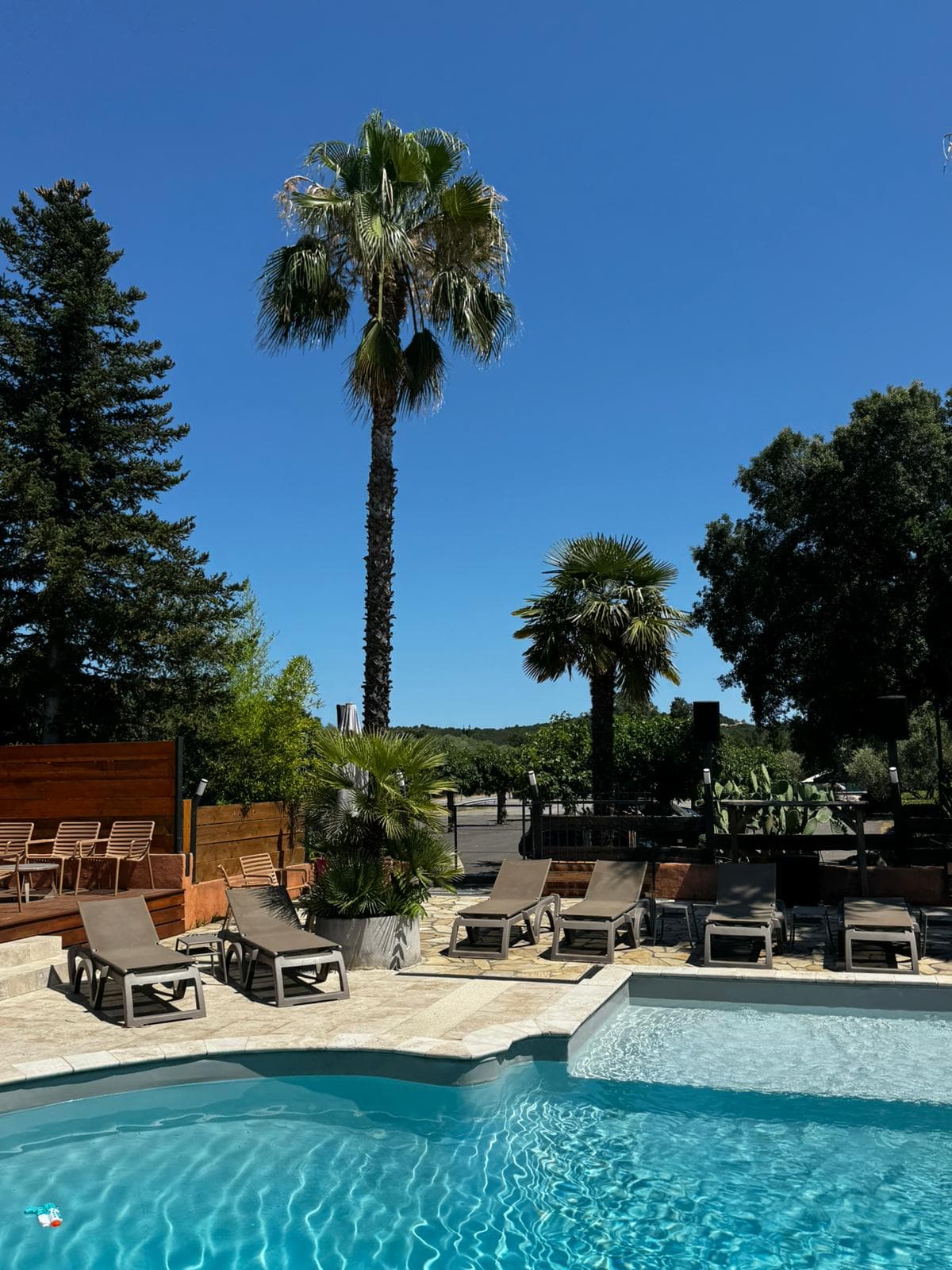 Hôtel Restaurant LE BANANA'S — destination wedding venue in 20270 Aléria, France